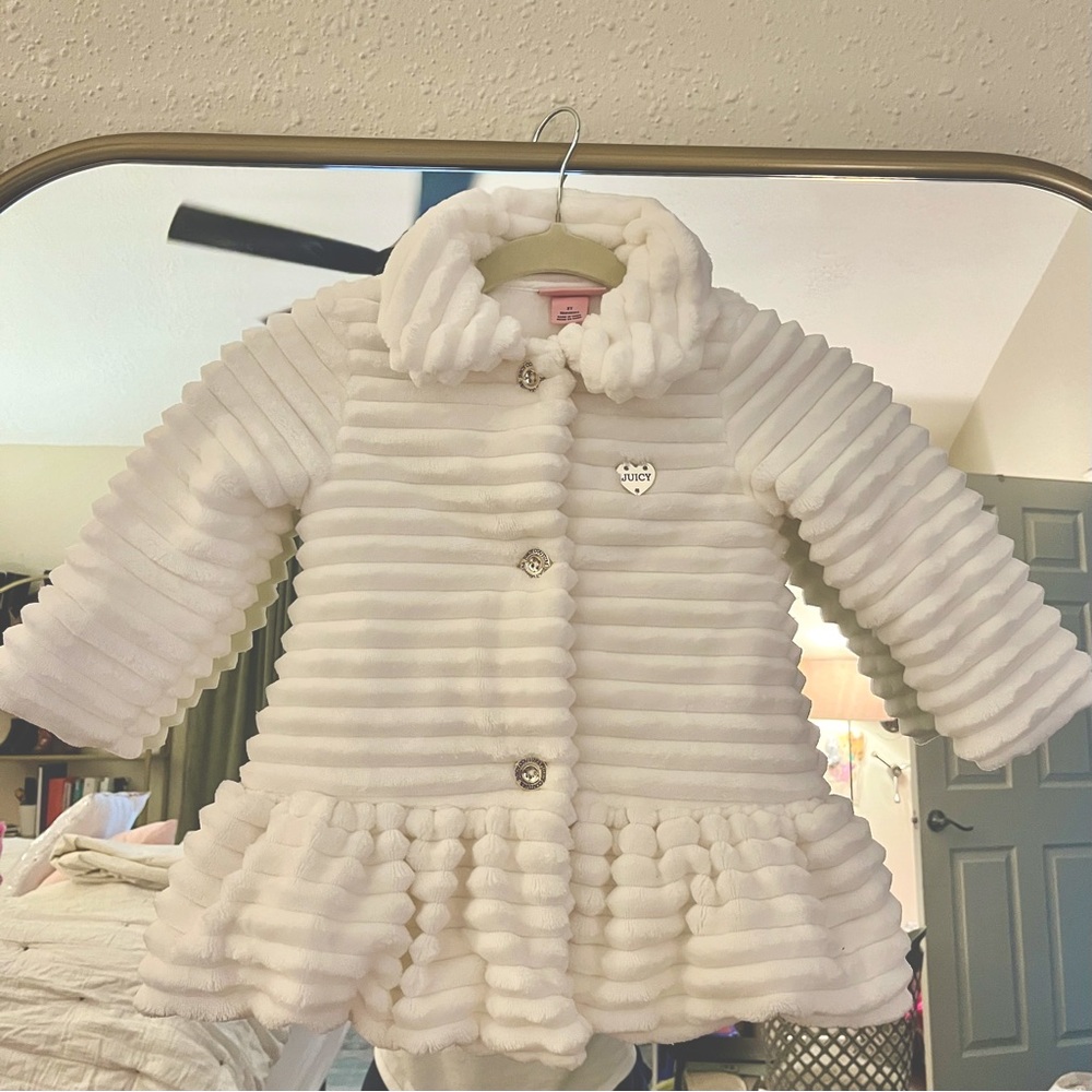 JUICY COUTURE | Faux Fur Toddler Girls Jacket White Sz 3T
